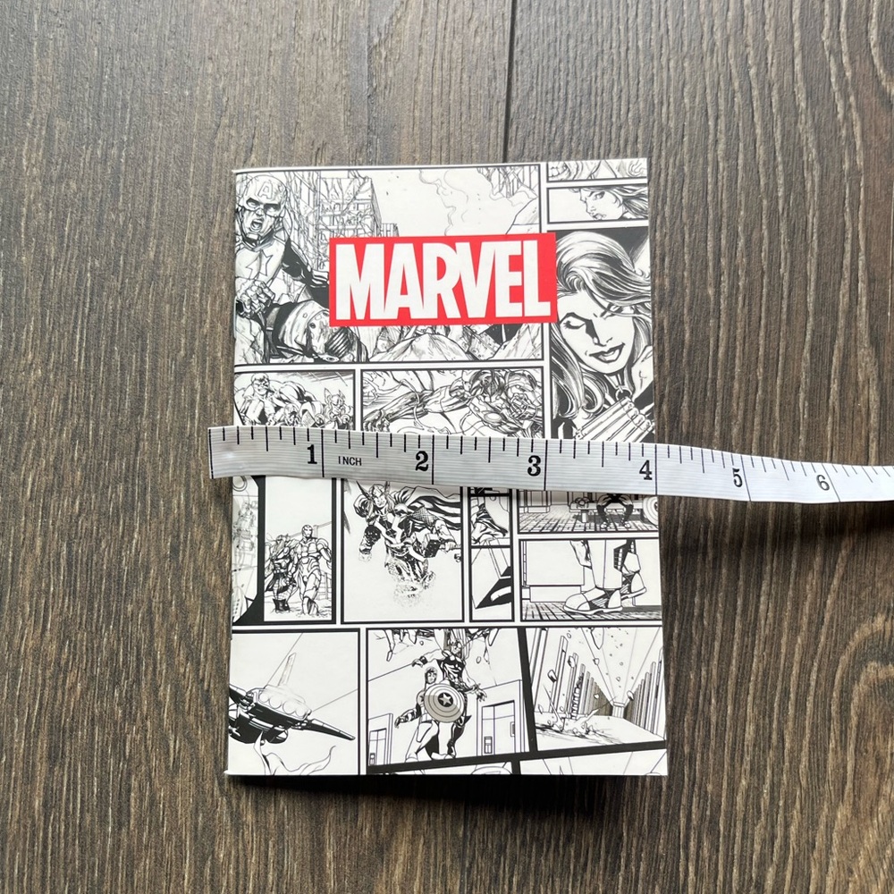 Two Mini Marvel Avengers Notebooks - Picture 5 of 6